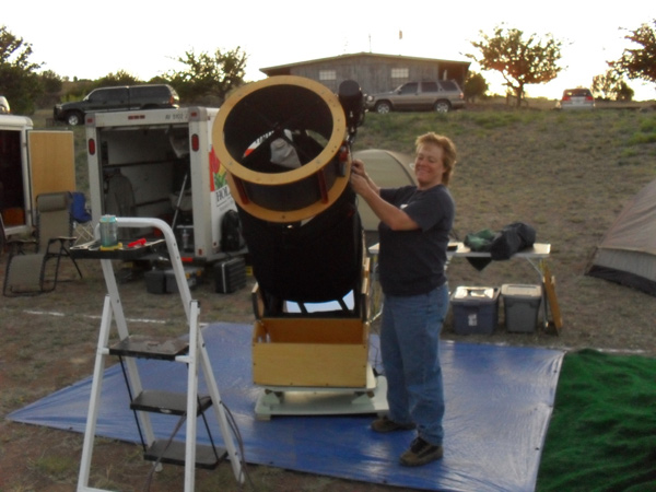 Tracey Knauss setting up her scope
